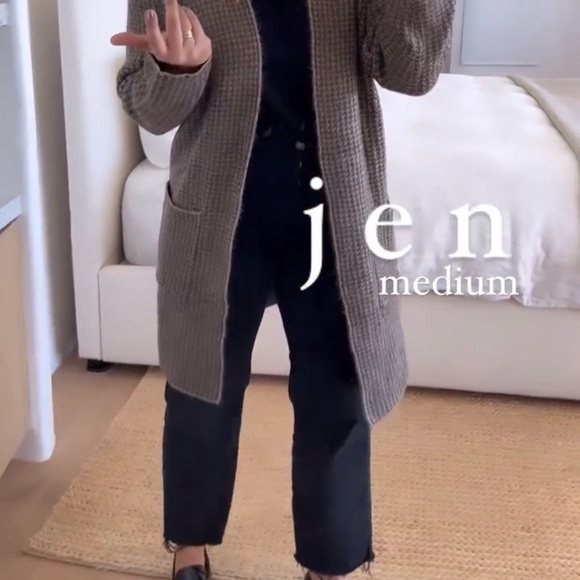 CJLA sweater cardigan size S/M - Picture 7 of 8